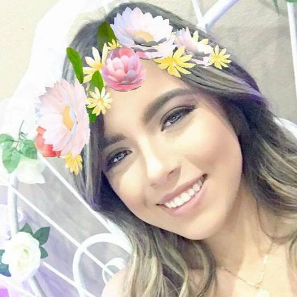 Meet your Posher, Carolina